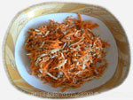 Салат: морковь сельдерей и грецкие орехи.