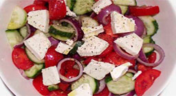 Греческий салат классический.